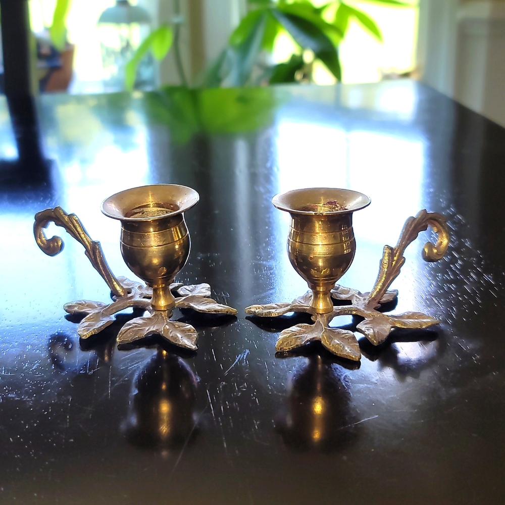 Vintage Brass Candlesticks/Candle Holders with Elegant Leaf Design- pair